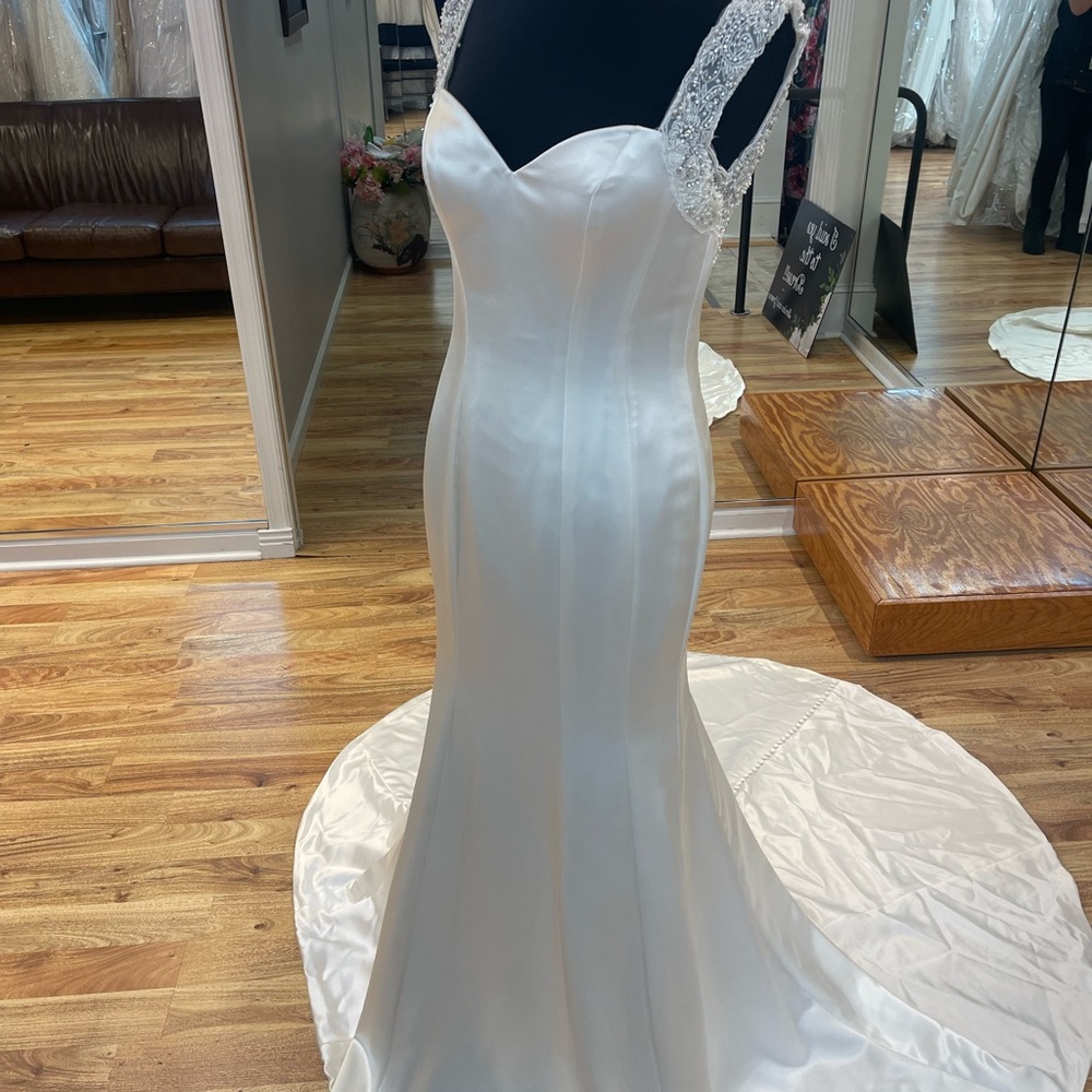 Justin Alexander wedding gown style 9806